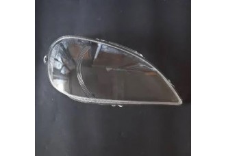 Стекло фары Mercedes-Benz ML W163 (2001 - 2005), правое Стекло фары Mercedes-Benz ML W163 (2001 - 2005), правое